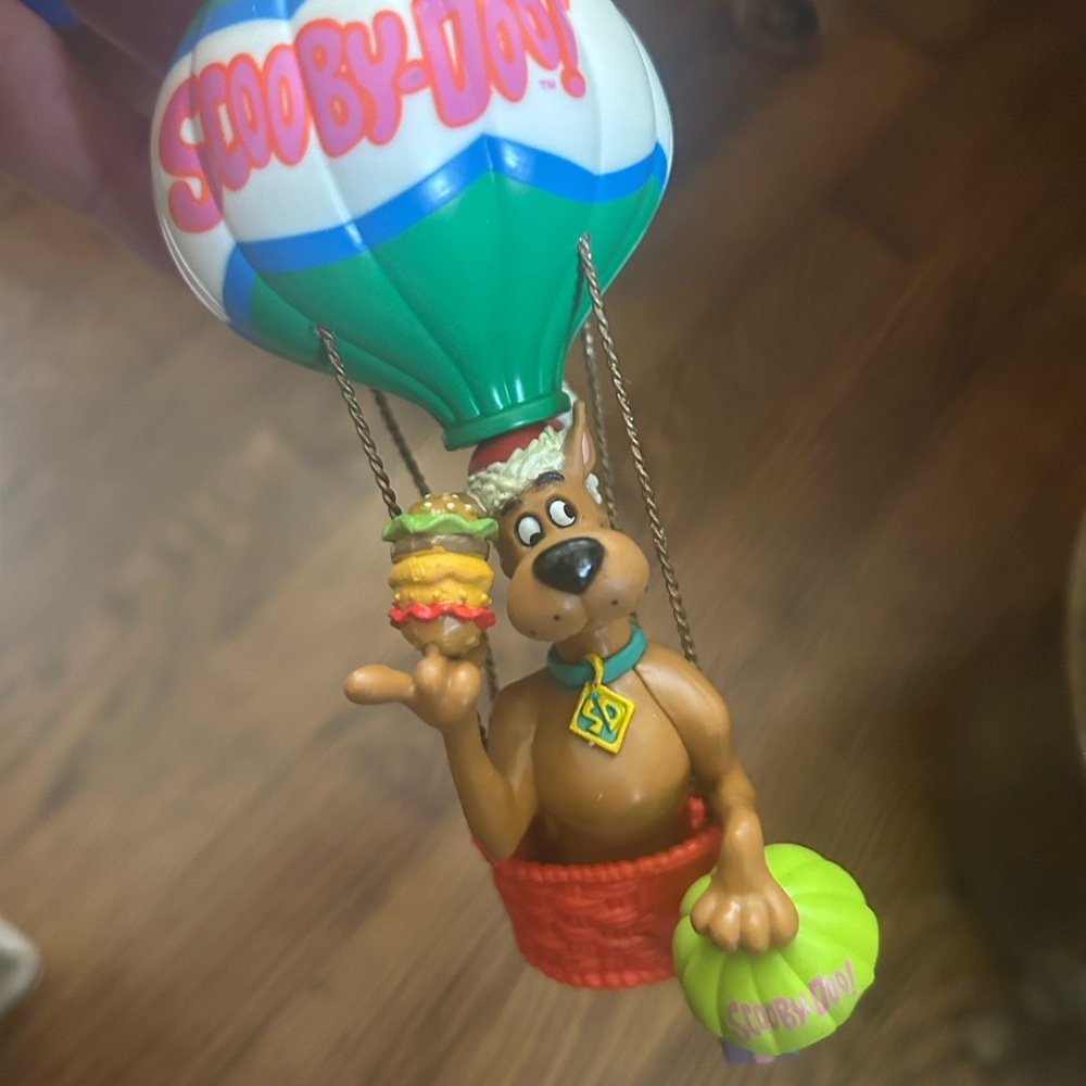 Matrix Scooby Doo 1998 SCOOBY IN BALLOON Christmas Ornament - Rare